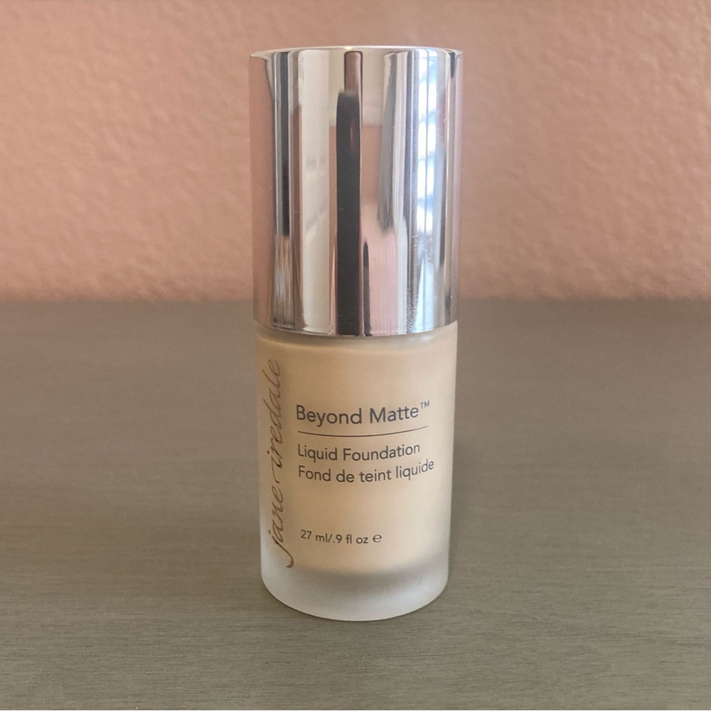 Jane Iredale M6 Beyond Matte Liquid Foundation